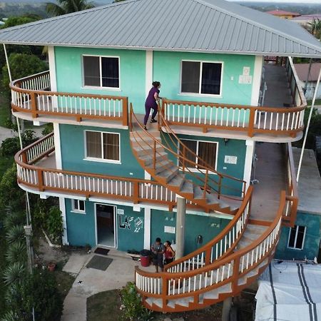 Hilltop Horizon Guesthouse San Ignacio Dış mekan fotoğraf